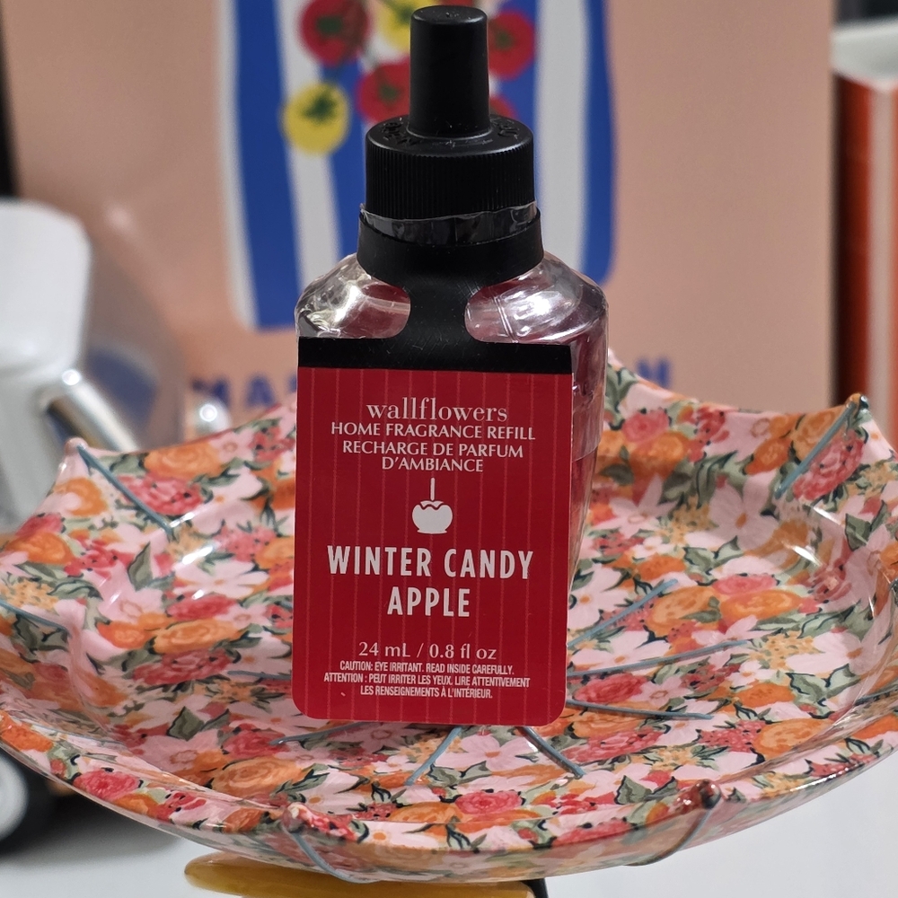 Bath & Body Works Winter Candy Apple Wallflower Fragrance Refill NEW